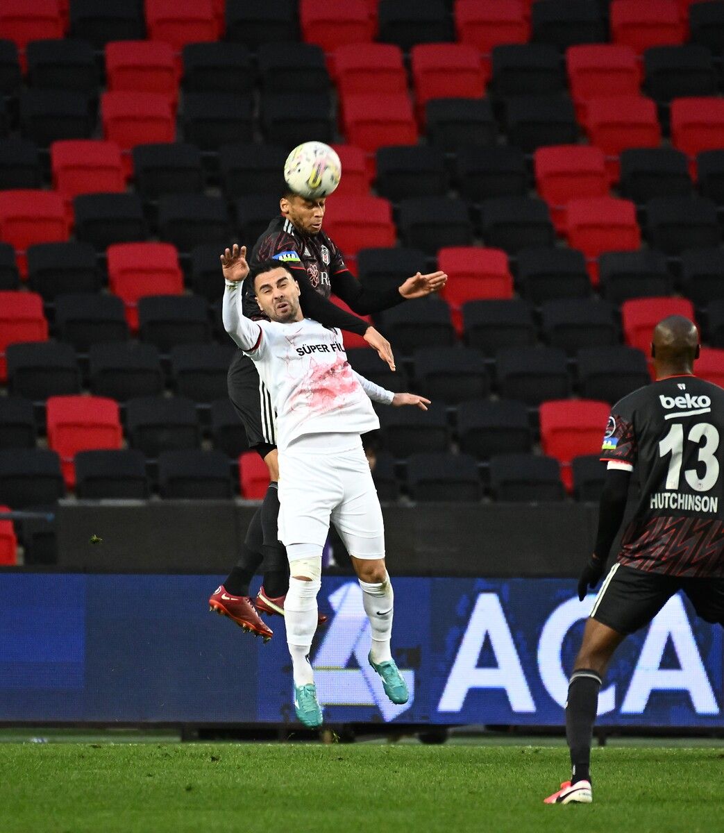 Beşiktaş maçındaki skandal karara tepki: Terbiyesizlik 5