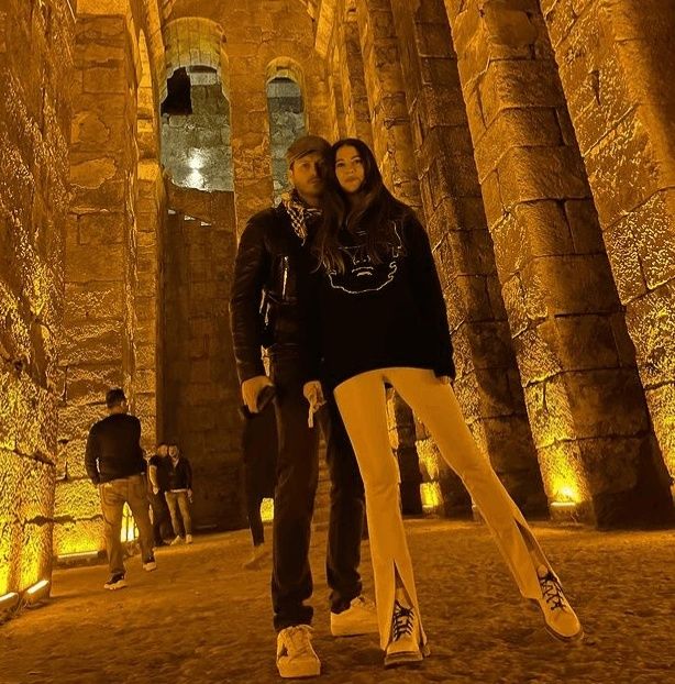 Kıvanç Tatlıtuğ'un eşi Başak Dizer'in Estetikli Fotoğraflarını Gören Şaşırdı 1