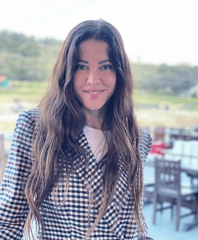 Kıvanç Tatlıtuğ'un eşi Başak Dizer'in Estetikli Fotoğraflarını Gören Şaşırdı 6