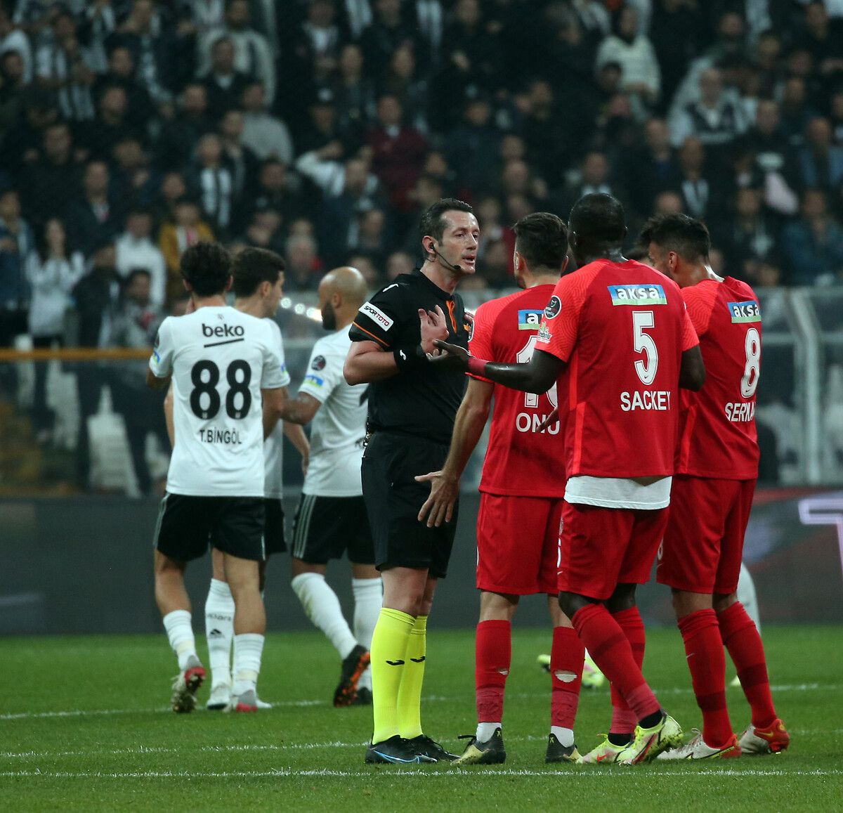 Gaziantep FK - Beşiktaş maçının hakemine büyük şok 11