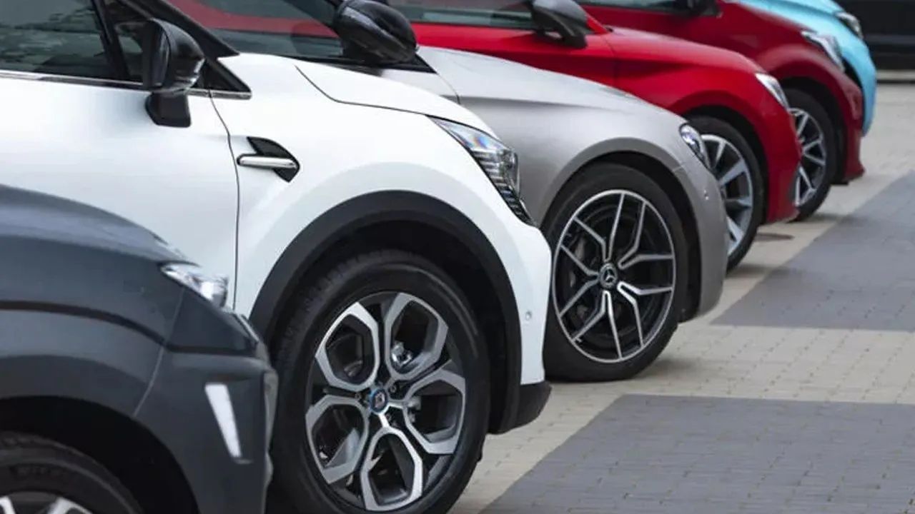 Bu Otomobil Fiyatları Tam Size Göre! İşte 300 Bin TL Altında Otomobiller 5