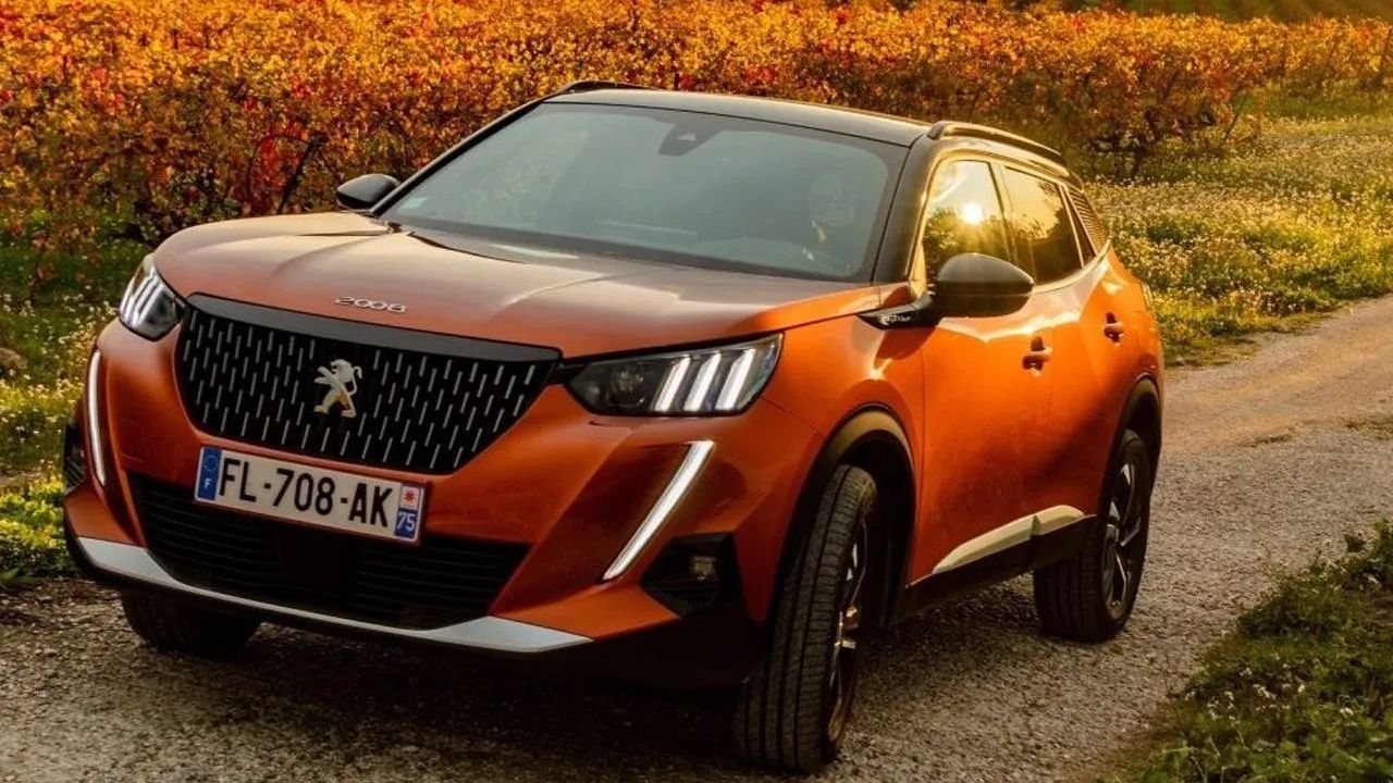 Peugeot 2008 Fiyat Listesi dibi gördü! Araç Alacaklar Sıraya Girin 7