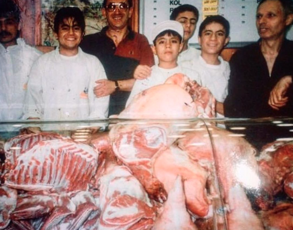 Nusret Gökçe'nin hiç görülmemiş kareleri ortaya çıktı! İşte çocukluk ve gençlik hali 19