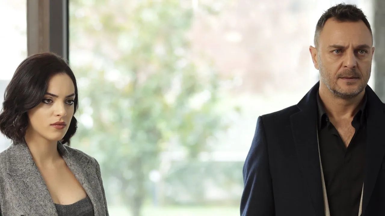 İyilik Dizisi Rekabete Dayanamadı, Başrolüne Kapıyı Gösterdi! 9
