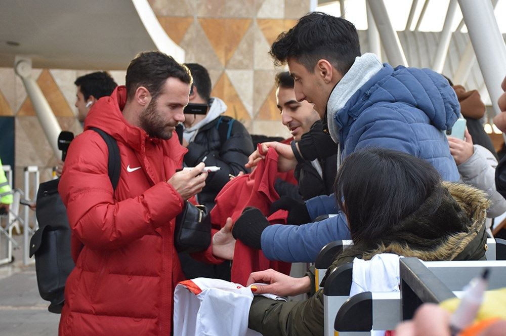 Sivas'ta coşku büyük! Galatasaray kafilesi meşalelerle karşılandı 3
