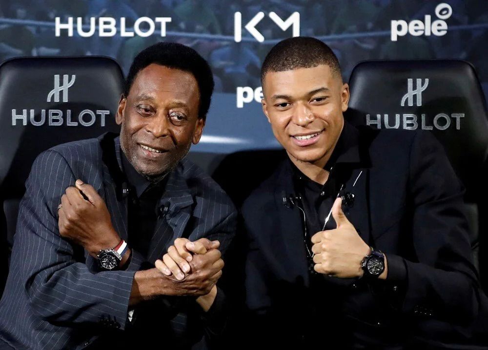 Pele'nin unutulmaz hikayesi! İşte yoksulluktan çıkan dünya efsanesinin başarılarla dolu kariyeri... 18