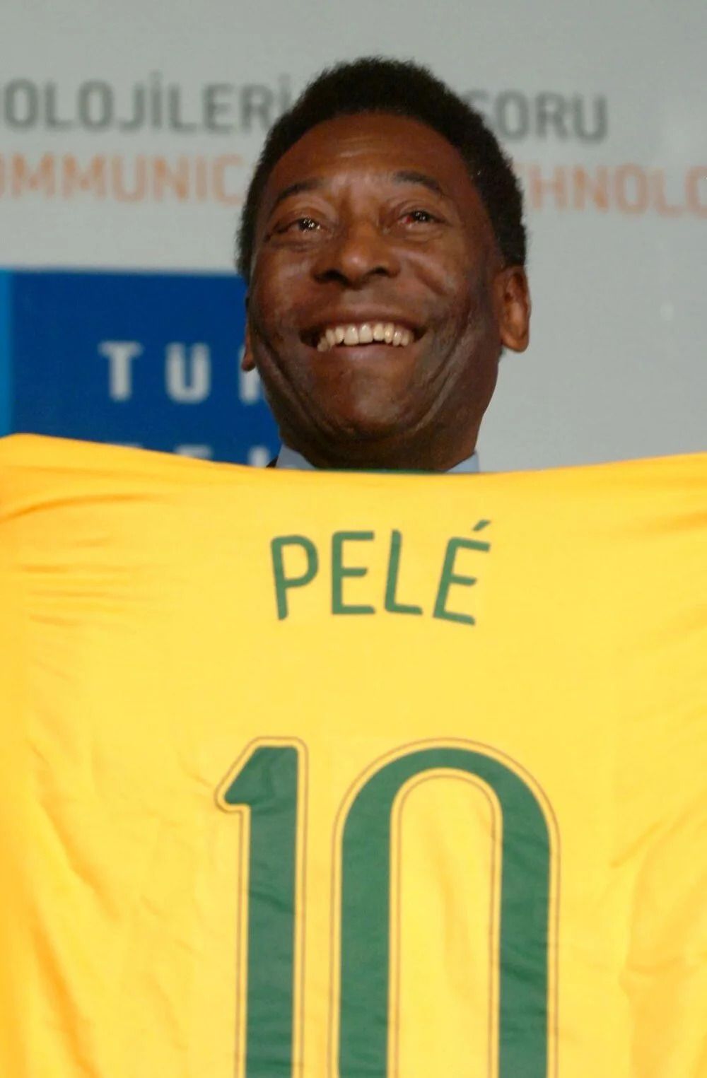 Pele'nin unutulmaz hikayesi! İşte yoksulluktan çıkan dünya efsanesinin başarılarla dolu kariyeri... 8