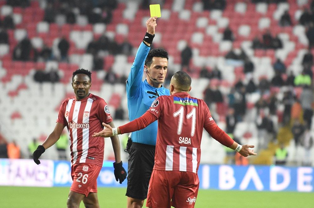 Hakemler Sivasspor - Galatasaray maçındaki olay yaratan pozisyonu konuştu! "Açık bir hata yok, skandal bir hata var" 6