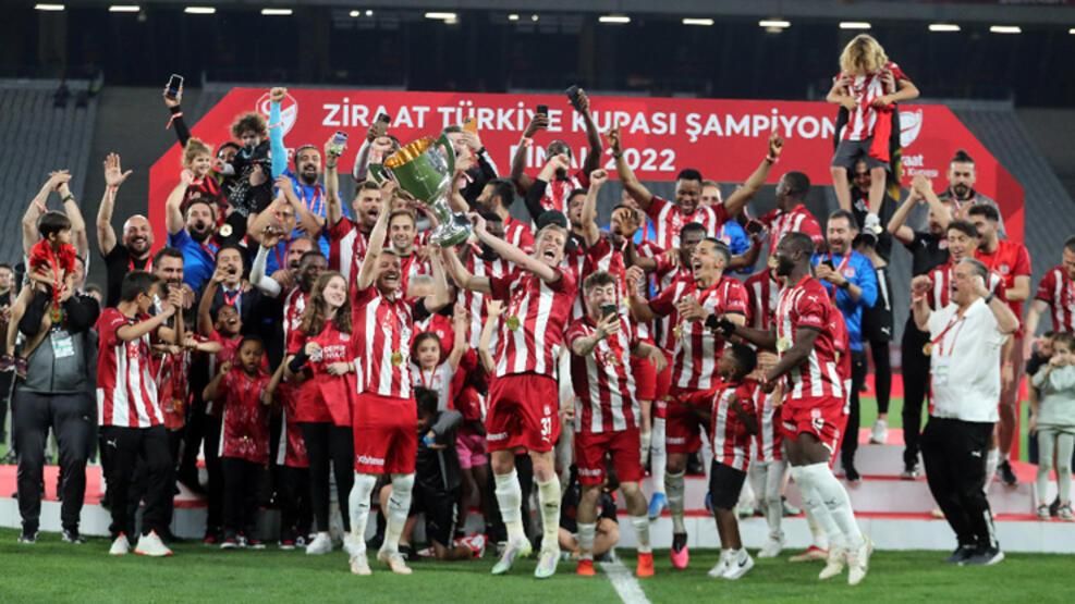 Sporda 2022 böyle geçti! İşte yıla damga vuran olaylar... 13