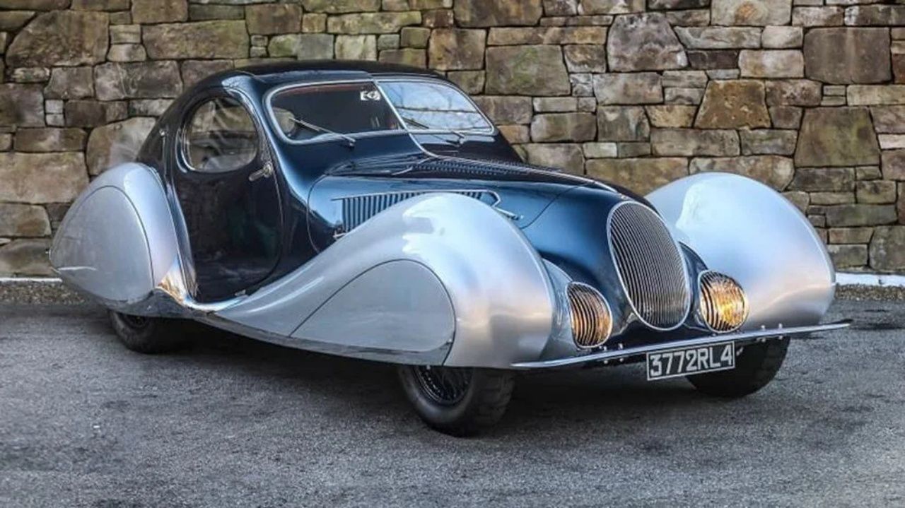 Hepsi bir servet değerinde! 2022 yılında satılan en pahalı otomobiller 7