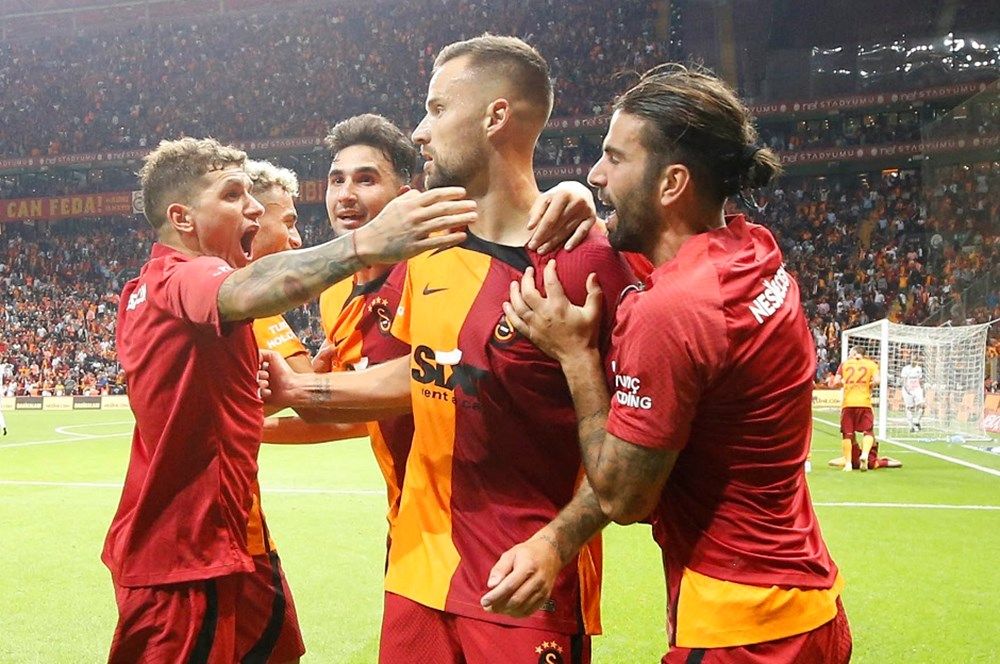 Galatasaray'da sıcak saatler! ''Ayrılmak istiyor, eski takımı ile görüştü'' 8