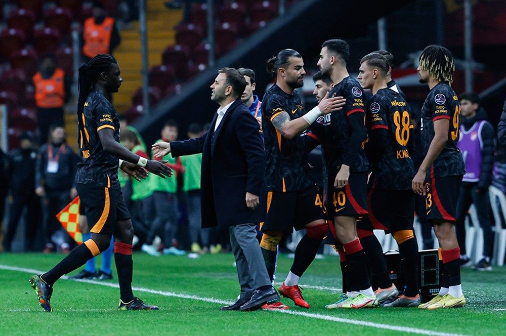 Galatasaray'da sıcak saatler! ''Ayrılmak istiyor, eski takımı ile görüştü'' 4