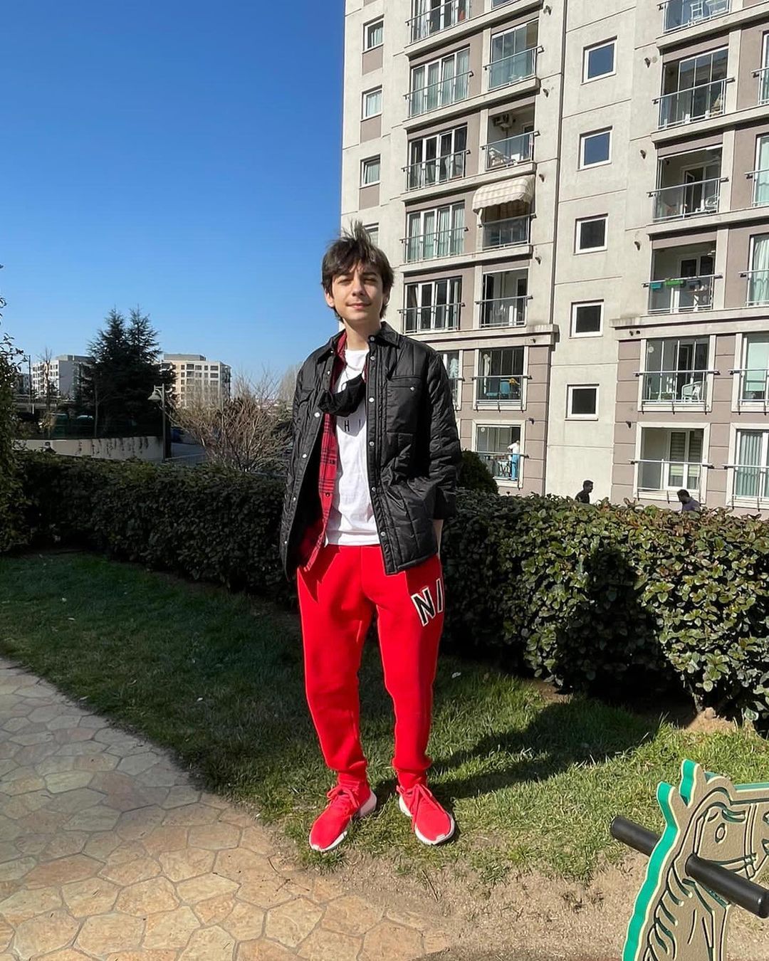 Öyle Bir Geçer Zaman ki dizisinin minik Osman'ı şimdi delikanlı oldu! İşte Emir Berke Zincidi'nin son hali 20