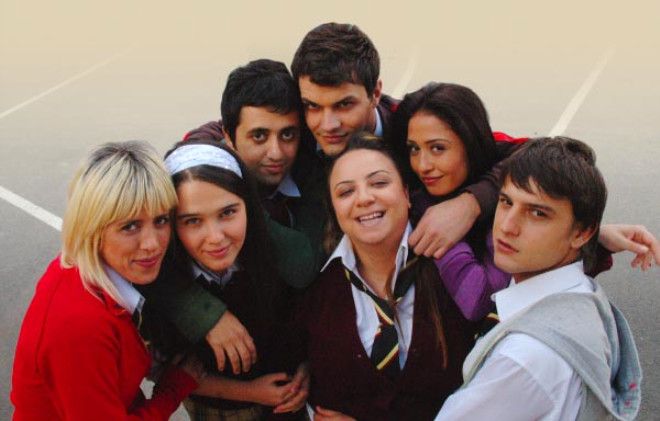 Herkes onu Arka Sıradakiler dizisiyle tanımıştı... Sevda Dalgıç estetikle bambaşka biri oldu 19