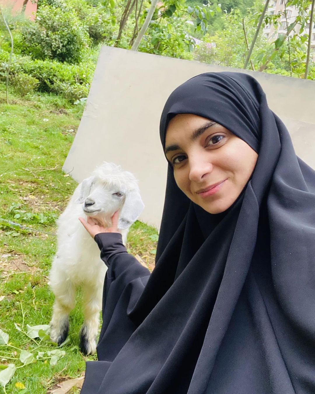 Tesettüre girip Mekselina İslam adını aldı! İşte Popstar Özlem Güneş'in büyük değişimi... 15