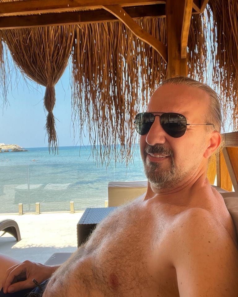 Yakışıklılığıyla bir döneme damga vuran Kaan Girgin son haliyle şaşırttı 20
