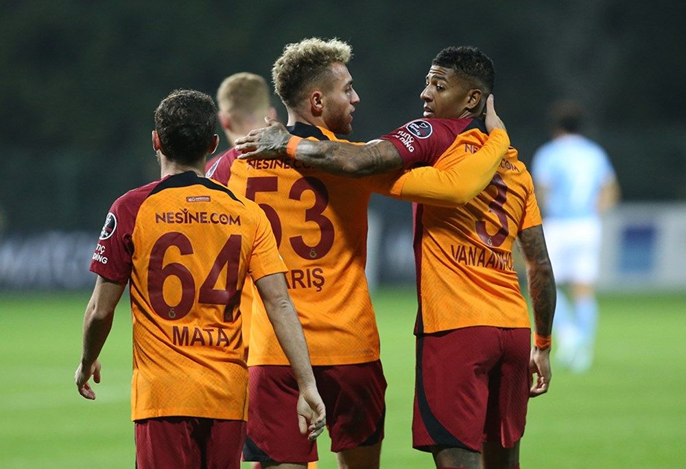 Galatasaray'a transfer müjdesi! Cimbom forvet hattını komple yeniliyor... 8