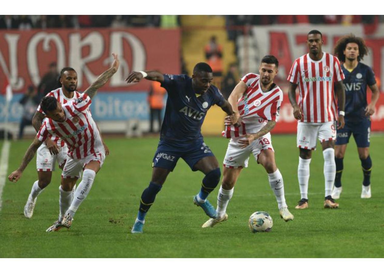 En çok o başardı! Michy Batshuayi, Süper Lig'in tepesinde... 3