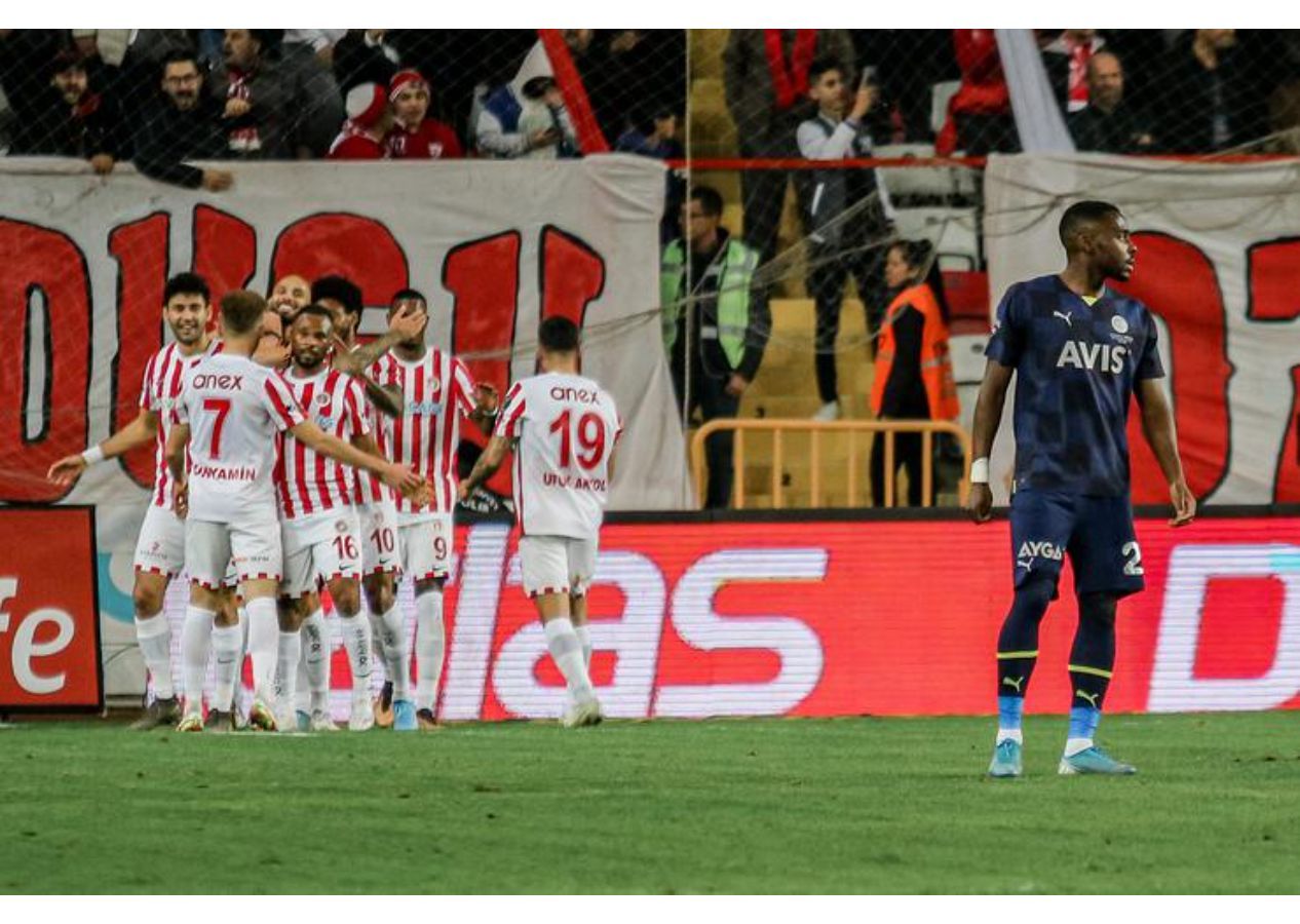 En çok o başardı! Michy Batshuayi, Süper Lig'in tepesinde... 4
