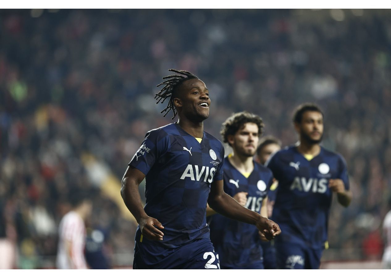 En çok o başardı! Michy Batshuayi, Süper Lig'in tepesinde... 6