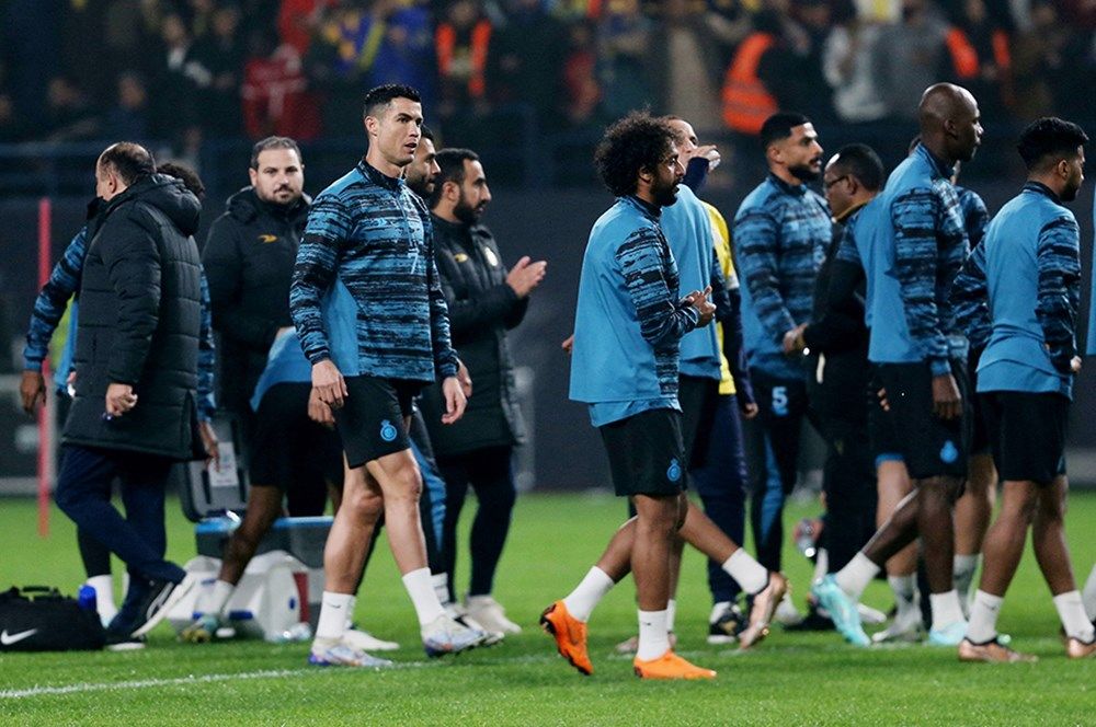 Suudi Arabistan'da Cristiano Ronaldo sesleri! Yeni takımında ilkini yaşadı 4