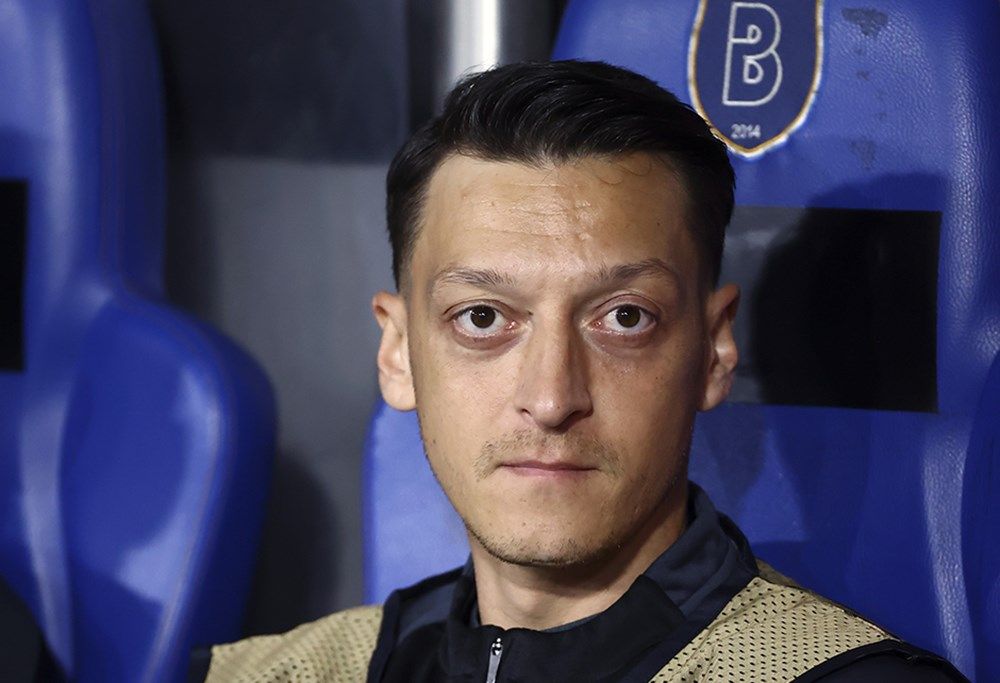 Görüşmeler başladı! Cristiano Ronaldo'dan sonra Mesut Özil de gidiyor... 4