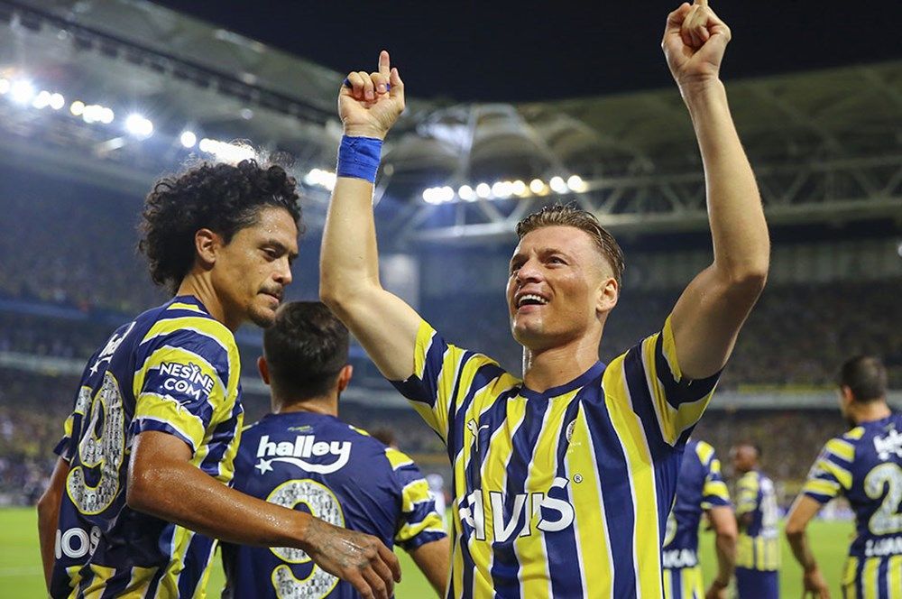 Fenerbahçe'de transfer operasyonu... Sürpriz ayrılık! 8