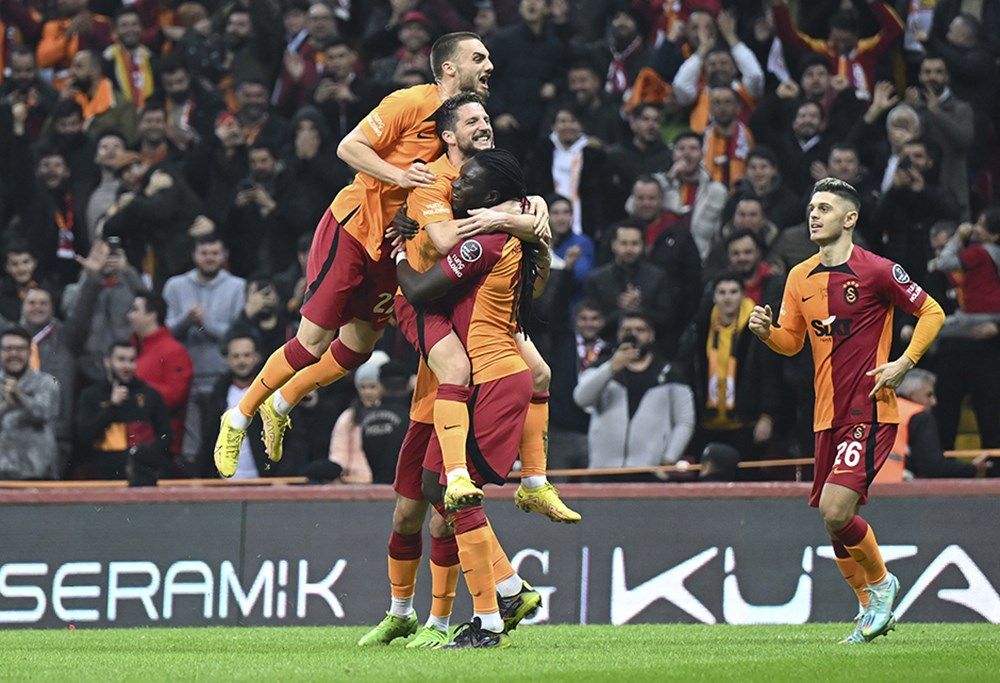 Katkı büyük! Bafetimbi Gomis'in krallığı, Galatasaray'ın kasası... 4
