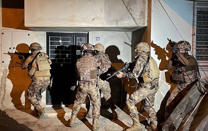 Mersin'de PKK/KCK operasyonu: 8 gözaltı 1