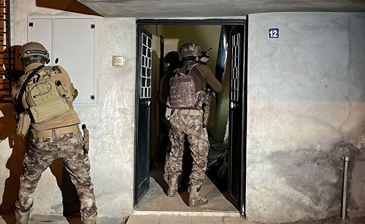Mersin'de PKK/KCK operasyonu: 8 gözaltı 3