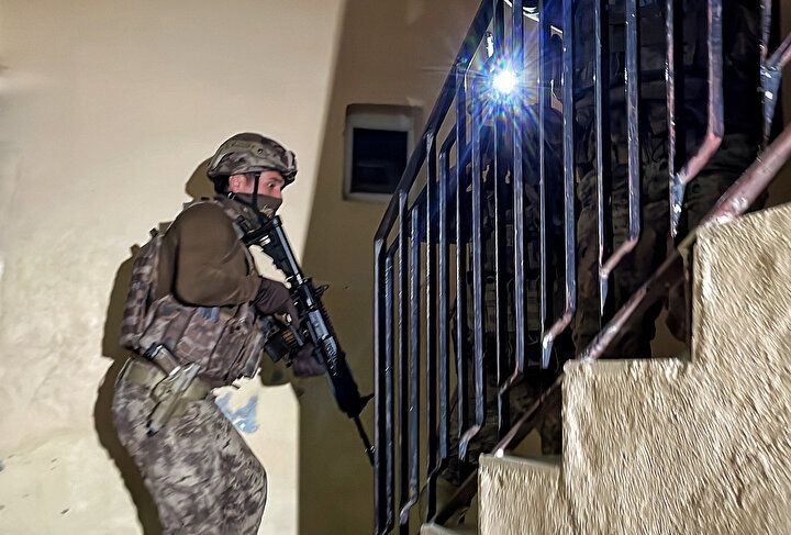 Mersin'de PKK/KCK operasyonu: 8 gözaltı 4