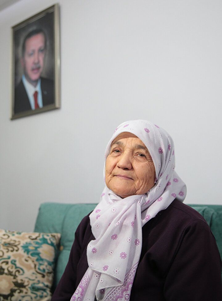 Cumhurbaşkanı Erdoğan selzede Zülfiye Nine'nin evine misafir oldu 3