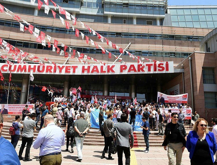 CHP'li başkanın taciz ettiği spiker konuştu! "Dans etmek istiyorum dedi, zorla elimi tutup göğüslerime dokundu" 7