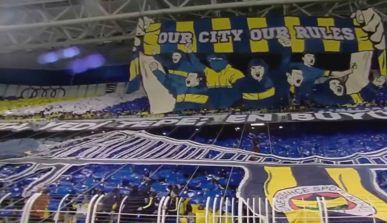 Fenerbahçe’nin koreografisi dikkati çekti! 1