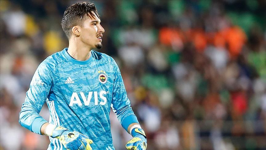 Altay'ın performansı sosyal medyada alay konusu oldu 4