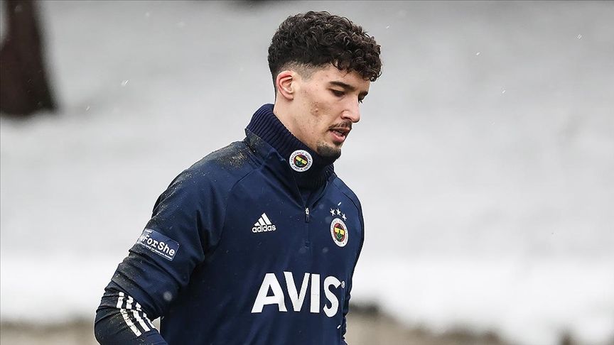 Altay'ın performansı sosyal medyada alay konusu oldu 5
