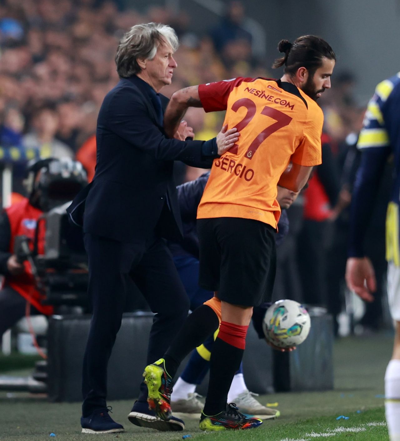 Dev derbiye damga vuran kareler 26