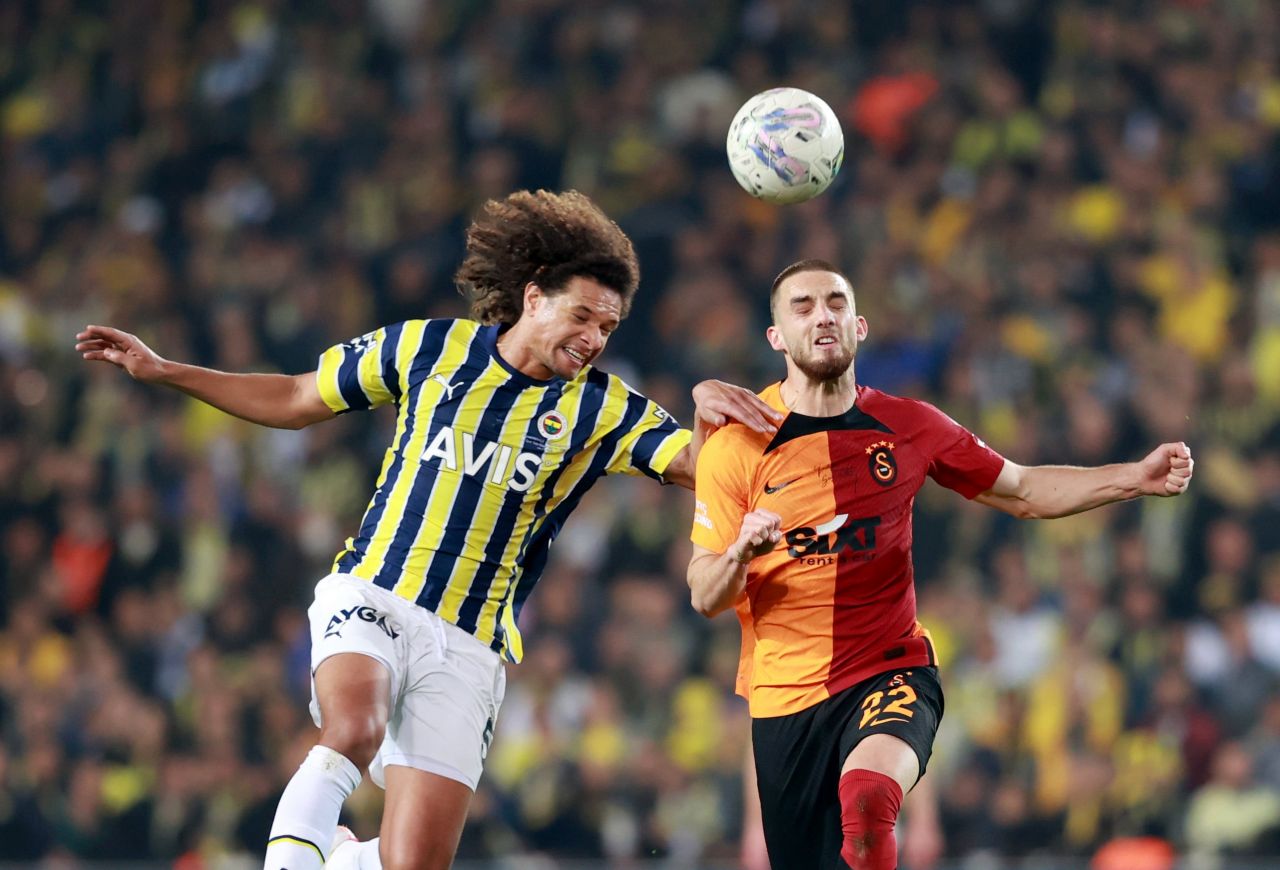 Dev derbiye damga vuran kareler 30