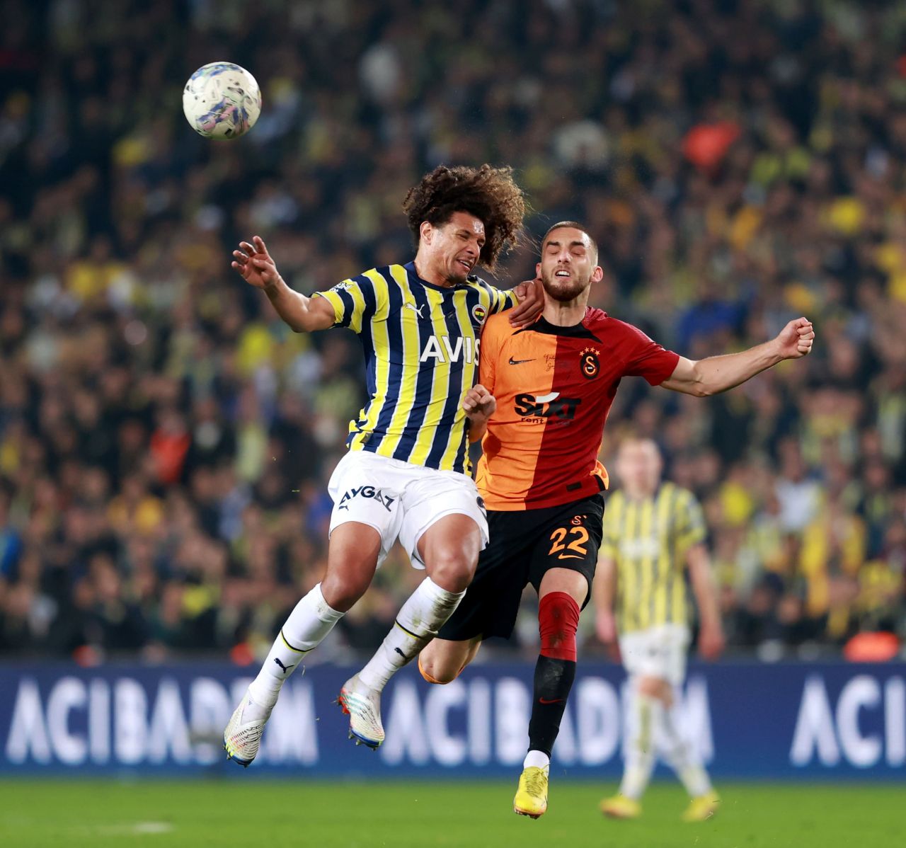 Dev derbiye damga vuran kareler 36