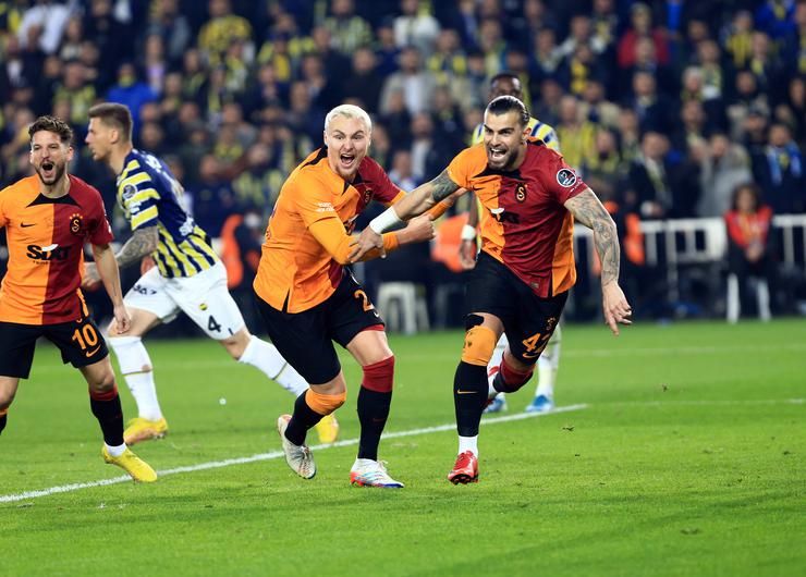Tarih yazdılar! Uzun yıllar unutulmayacak dev derbiden özel anlar... 3