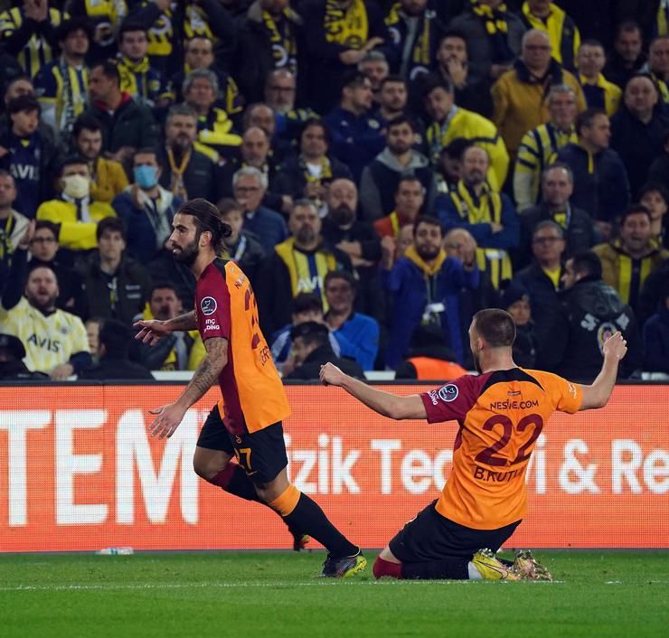 Tarih yazdılar! Uzun yıllar unutulmayacak dev derbiden özel anlar... 4