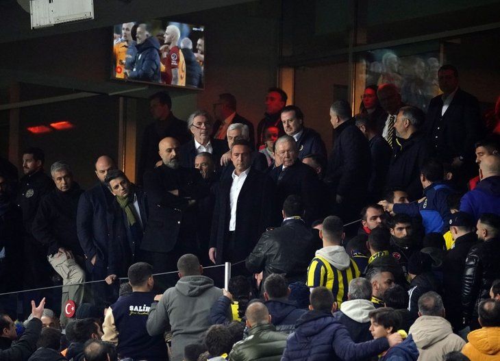 Galatasaray hezimeti fitili ateşledi! Fenerbahçeli taraftarlardan Ali Koç'a şok tepki... 4