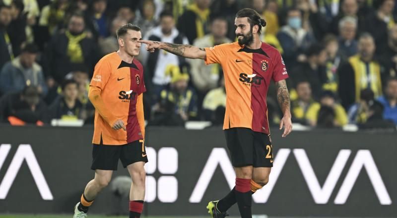 Fenerbahçe - Galatasaray derbisinde öne çıkan notlar! 1