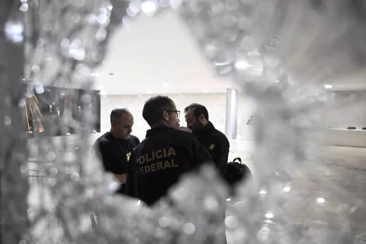 Brezilya'da kongre baskını! ABD ve AB'den ilk açıklama geldi! Lula'ya tam destek... 7
