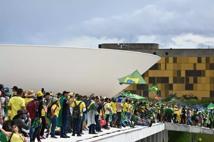 Brezilya'da kongre baskını! ABD ve AB'den ilk açıklama geldi! Lula'ya tam destek... 22