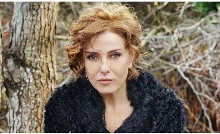 Zuhal Olcay Yaşlanmak Bilmiyor! Son Hali Herkesi Şaşırttı 2