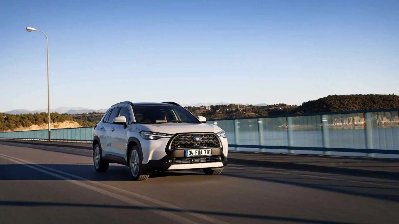 Toyota yeni fiyat listesini yayımladı! Güncel fiyatlar herkesi şaşırttı 4