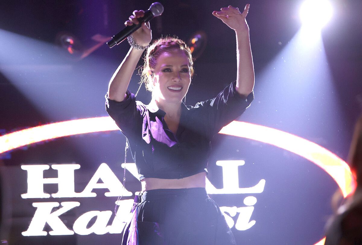 Fazla kilolarına veda eden Zuhal Olcay'ın son hali övgü topladı 1