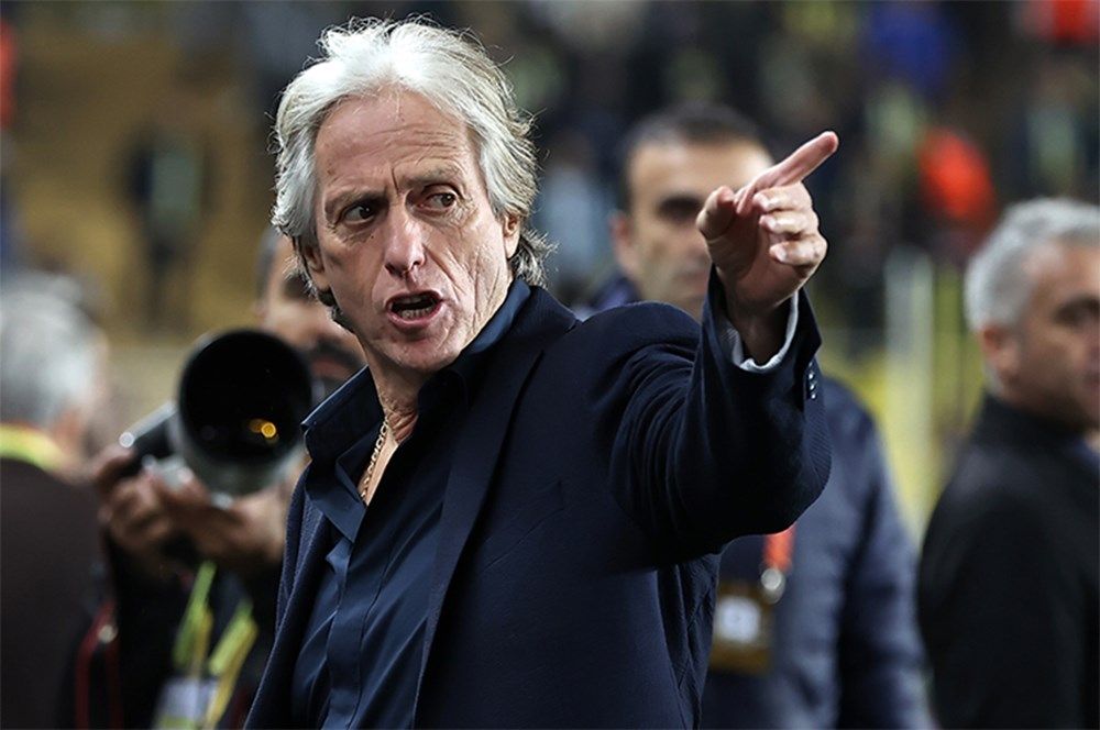 Fenerbahçe'de kırmızı alarm! Tedbir ve transfer... 6