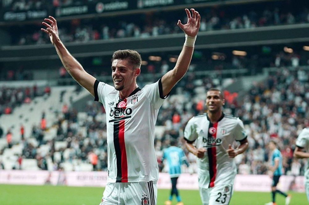 Beşiktaş'ta dev rotasyon! 6 yabancıyla yollar ayrılıyor... 5